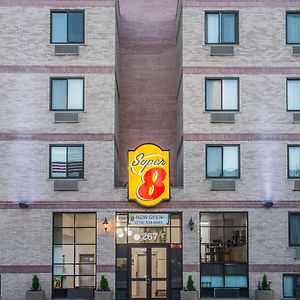 Super 8 By Wyndham Brooklyn / Park Slope Hotel